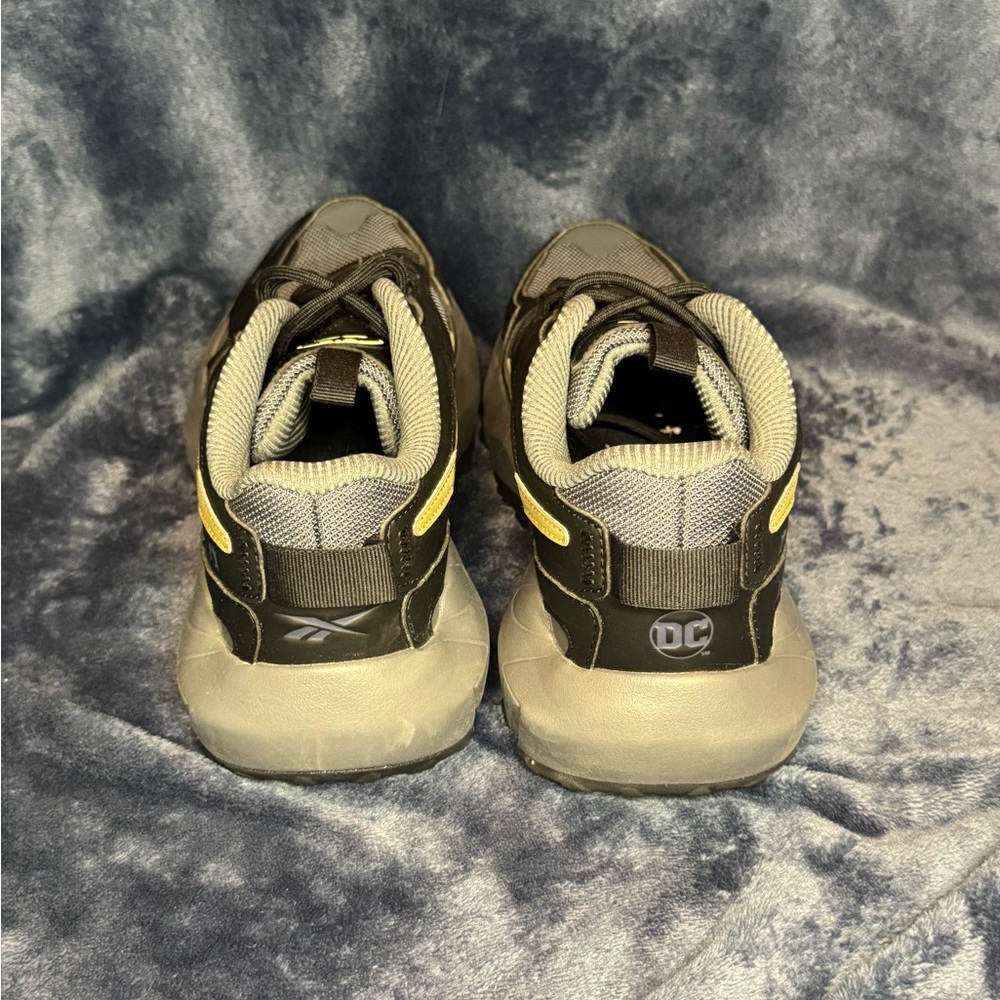 DC Batman Reebok Sneakers - Picture 4 of 7